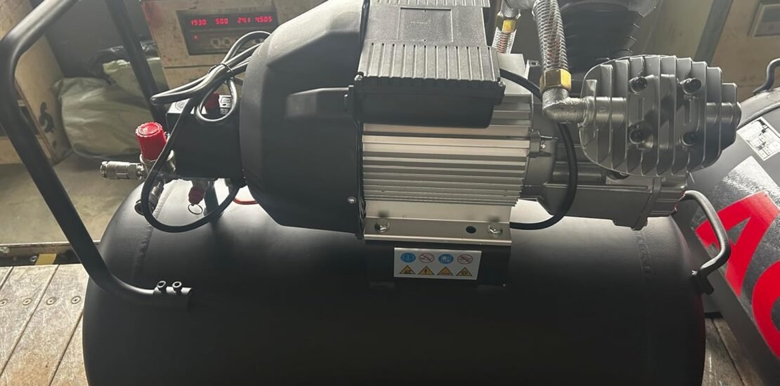 Heavy Duty Electric Air Compressor 100L 250LPM 8 BAR / 115PSI (3HP 2.2KW Garage Workshop) Review (2026)
