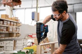 Bosch Professional 18V System Cordless Nailer GNH 18V-64 M